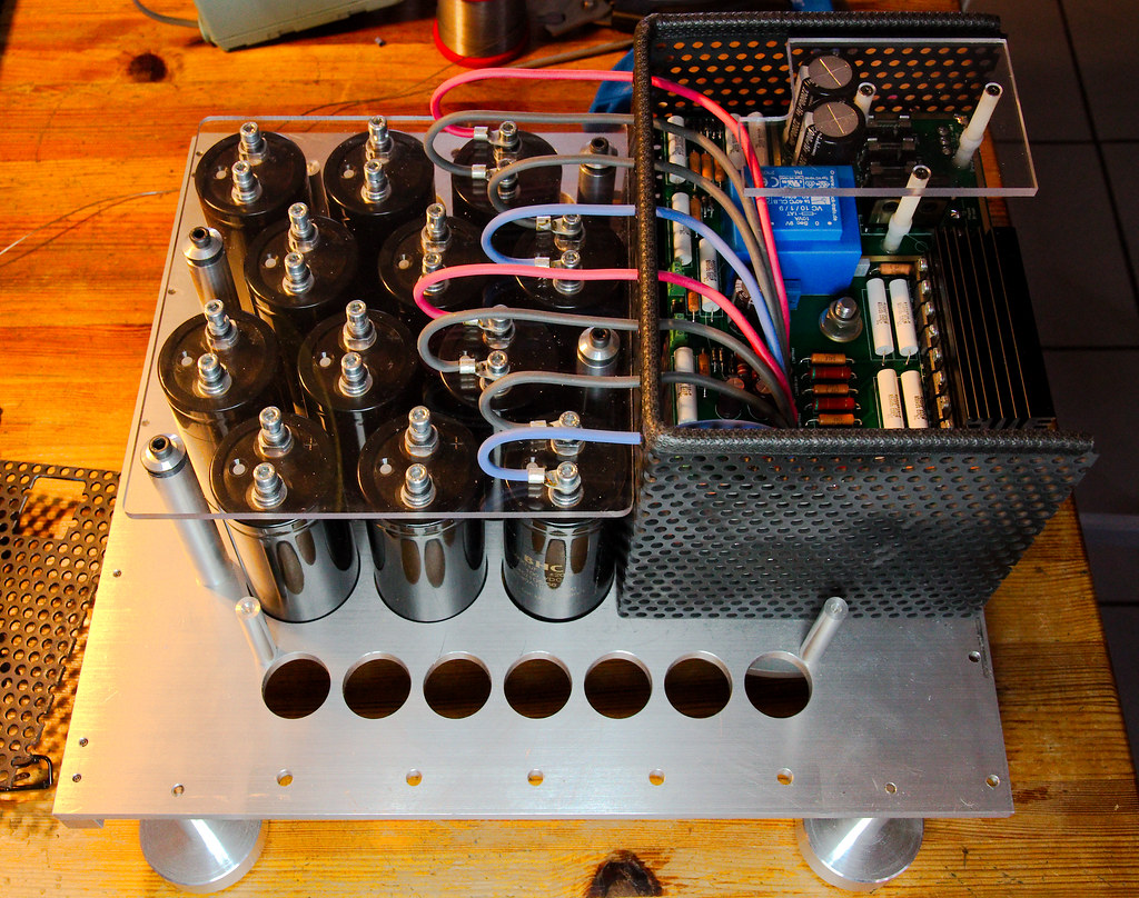 Componentes eletrónicos históricos associados aos primeiros transistores